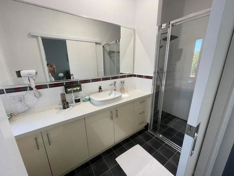 Equitice Spring Moonlight Villa - Kempsey Accommodation 2