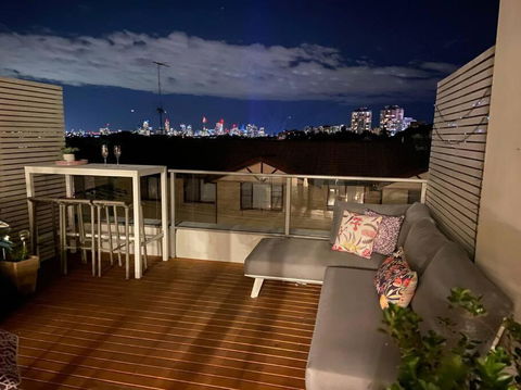 Fab Penthouse Near Bondi / Bronte, Shops & Bars - Kempsey Accommodation 4