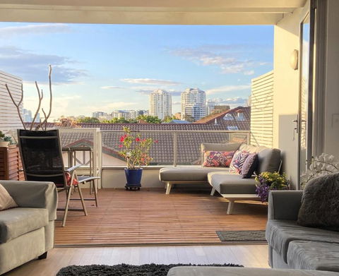 Fab Penthouse Near Bondi / Bronte, Shops & Bars - Kempsey Accommodation 0