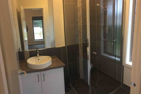 Falls Cottage Whitfield - Kempsey Accommodation 3