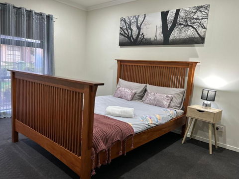 Family Friendly House - Kempsey Accommodation 1