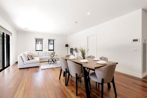 Family Oasis Walking Distance To Chadstone SC - Kempsey Accommodation 0