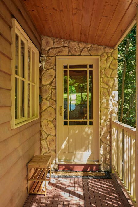 Fernhem Cottages- Love In The Mist - Kempsey Accommodation 2