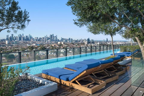 FLEMINGTON - Melbourne City Views - Kempsey Accommodation 0