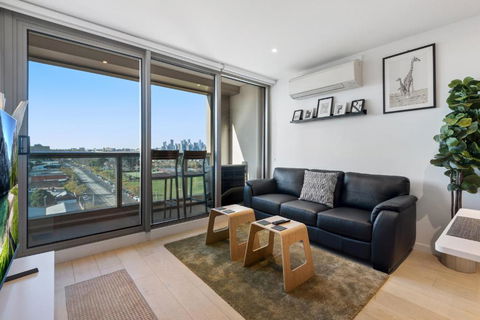 FLEMINGTON - Melbourne City Views - Kempsey Accommodation 1