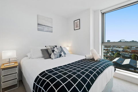 FLEMINGTON - Melbourne City Views - Kempsey Accommodation 2