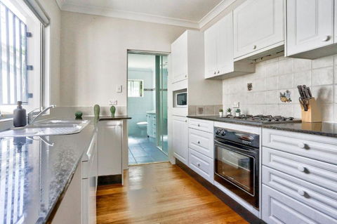 Gorgeous 2 Bedroom House Ultimo 2 E-Bikes Included - Kempsey Accommodation 4