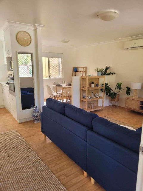 G&R Beach Cottage - Kempsey Accommodation 2