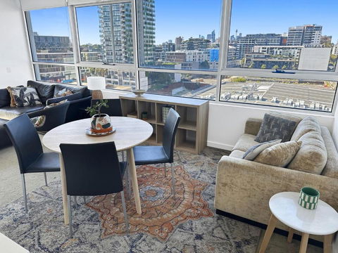 G901S - Bright Zetland Escape With City Views - Kempsey Accommodation 0