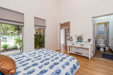 Gawler Townhouses 1C , 1 Queen Bed - Kempsey Accommodation 0