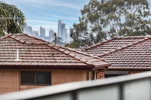 GLAD3 Gladesville Getaway Bright & Contemporary - Kempsey Accommodation 1
