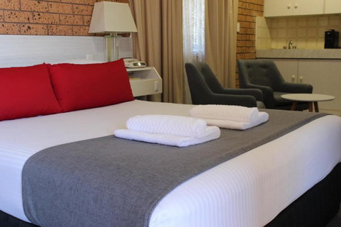 Golden Harvest Motor Inn Moree - Kempsey Accommodation 4