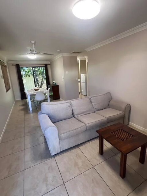 Fully Furnished Modern Unit In Centre Of City - Kempsey Accommodation 1