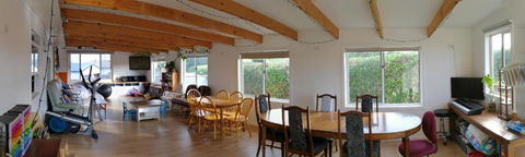 Fun Family House King Island - Kempsey Accommodation 3