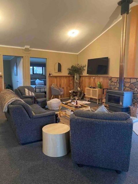 Great Lakes Wilderness Three Bedroom Home - Kempsey Accommodation 0