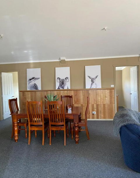 Great Lakes Wilderness Three Bedroom Home - Kempsey Accommodation 1