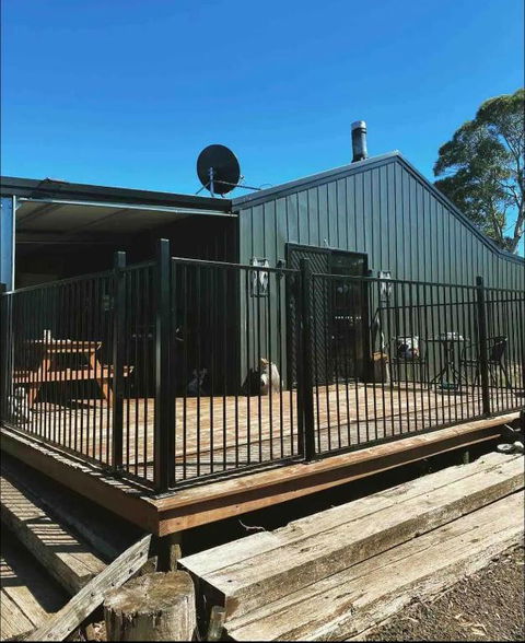 Great Lakes Wilderness Three Bedroom Home - Kempsey Accommodation 3