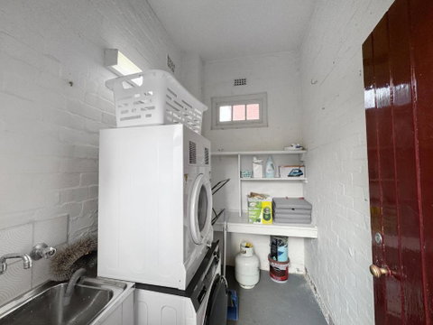 Ground Floor Apartment, 250 Metres To The Beach - Kempsey Accommodation 3