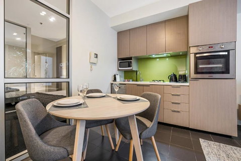Ground Floor Terrace Unit Near Edinburgh Gardens - Kempsey Accommodation 2