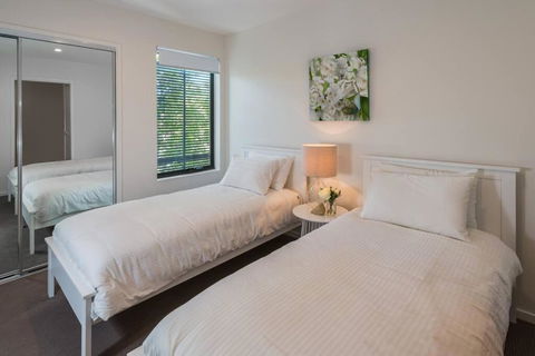 H6B - Round About Bulimba - Kempsey Accommodation 3