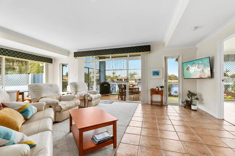 HALYCON HOUSE - Kempsey Accommodation 0