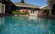 Hampton Spacious House & Pool - thumb 0