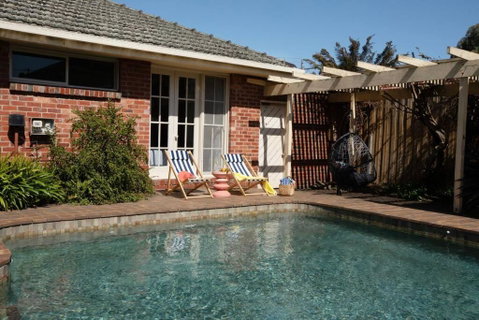 Hampton Spacious House & Pool - Kempsey Accommodation 2