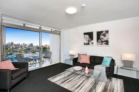 HARIS - Modern 2BR Apartment With Views - Kempsey Accommodation 0