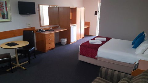 Hilltops Retreat Motor Inn - Kempsey Accommodation 3