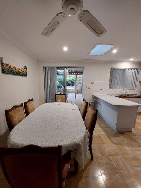 Hello House - Kempsey Accommodation 1