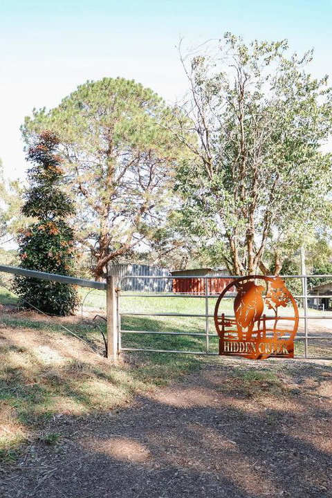 Hidden Creek Cabin - Kempsey Accommodation 1