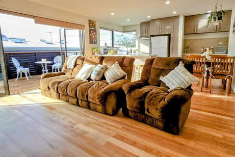 Hideaway By The Bay - Kempsey Accommodation 1