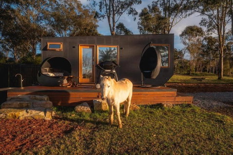 Hill Top Tiny River House - Kempsey Accommodation 2