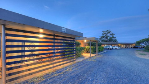 Hilldrop Motor Inn - Kempsey Accommodation 2