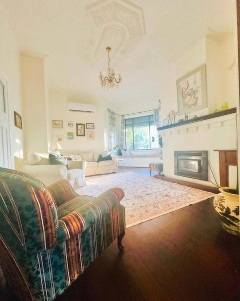 Hilltop Cottage - Kempsey Accommodation 0