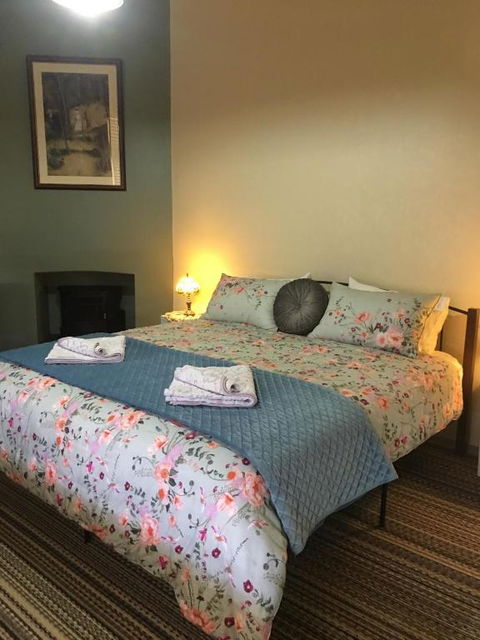 HISTORIC STAR LODGE And STATION MASTERS HOUSE NARRANDERA - Kempsey Accommodation 3
