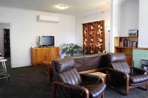 Hoopers Cottage - Kempsey Accommodation 2
