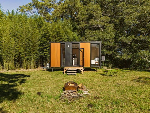 Huntingdon House By Tiny Away - Kempsey Accommodation 1