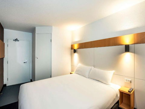 Ibis Budget - Enfield - Kempsey Accommodation 1