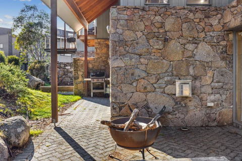 Ice 3 - Kempsey Accommodation 1