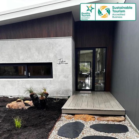 INDICA HEMP HOUSE - Multi Award Winning-Luxury-Eco Designed House-lake Views-hot Tub-Cinema - Kempsey Accommodation 0