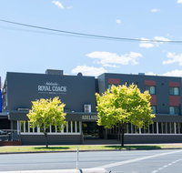 Adelaide Royal Coach - Kempsey Accommodation