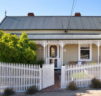 Albert Cottage - Kempsey Accommodation