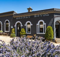 Albert Guest House and Mills Spa Suites - Kempsey Accommodation