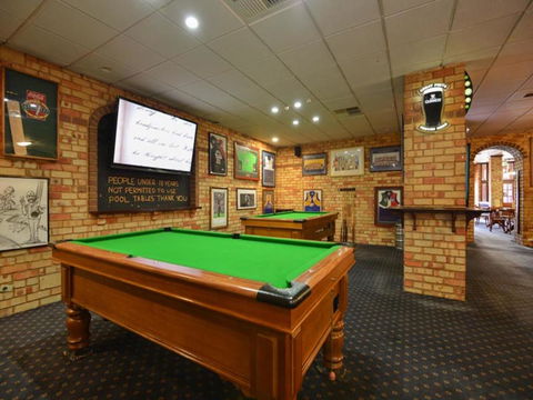 Albion Hotel - Kempsey Accommodation 2