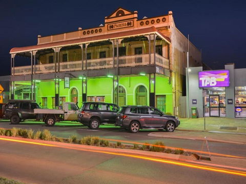 Albion Hotel - Kempsey Accommodation 1