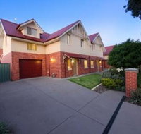 Albury Suites - Schubach Street - Kempsey Accommodation