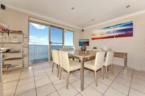 Alcheringa Unit 3 & 4, 32 Sandy Point Road - Kempsey Accommodation 3