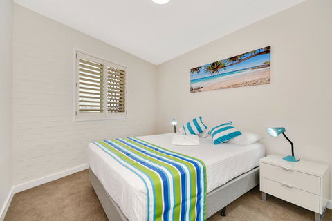 Alex Beach Apt Bilgola4 - Kempsey Accommodation 1