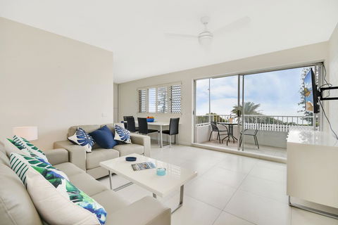 Alex Beach Apt Bilgola4 - Kempsey Accommodation 3